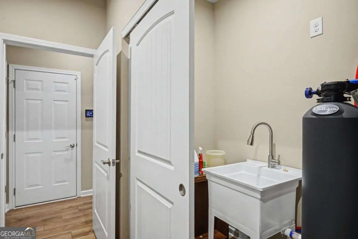 127 Laurel Farms Ln — photo 12 of 27