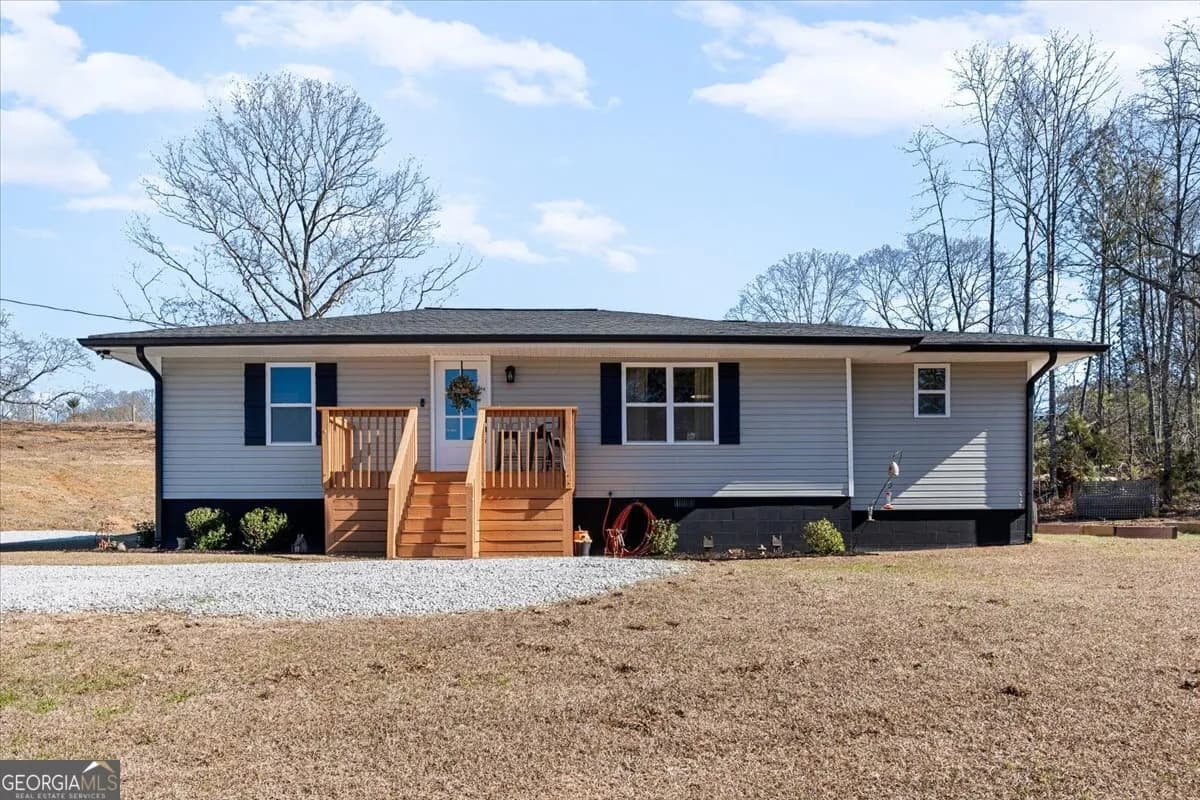 80 Hand Rd — photo 2 of 82