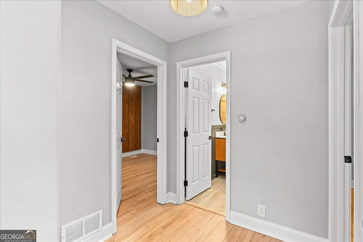 80 Hand Rd — photo 16 of 82