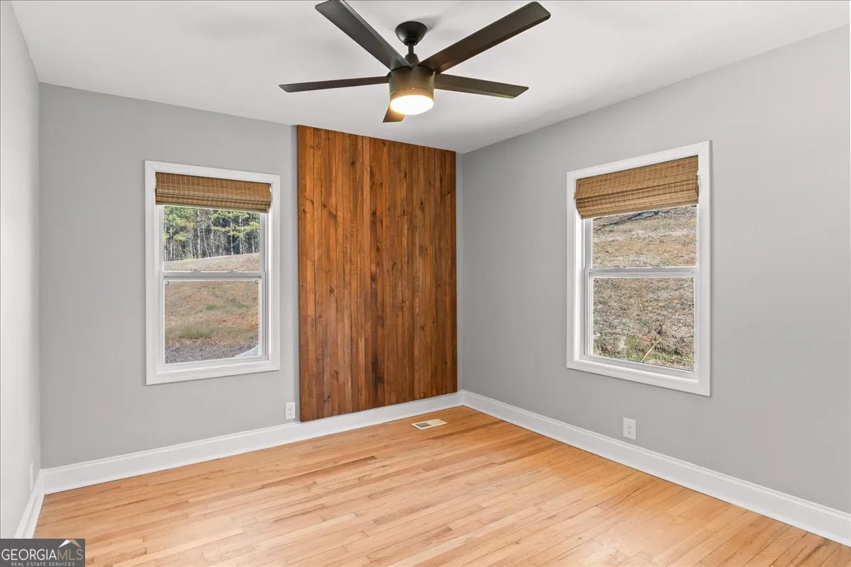 80 Hand Rd — photo 18 of 82