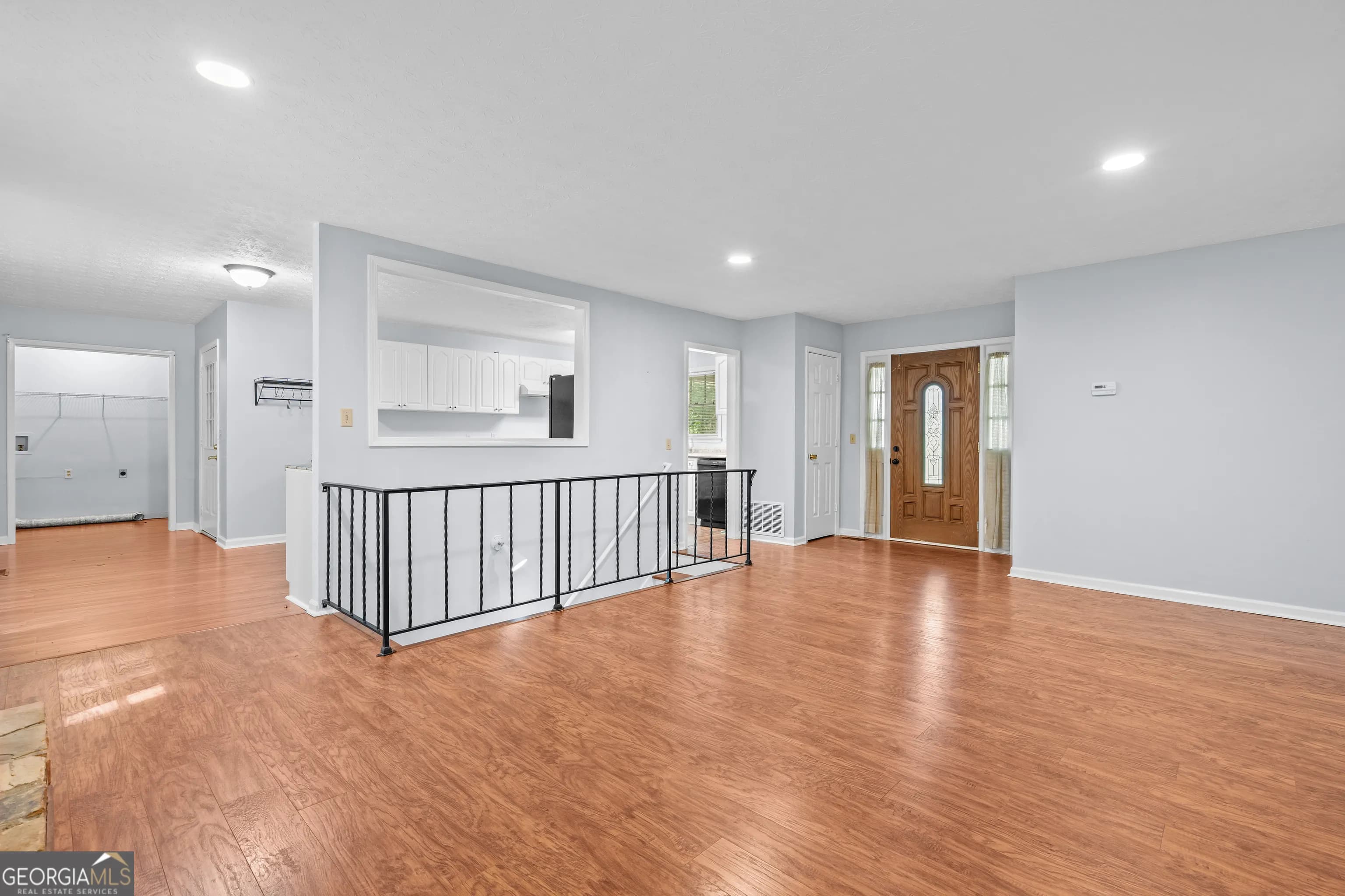 4055 Golfview Dr — photo 16 of 79
