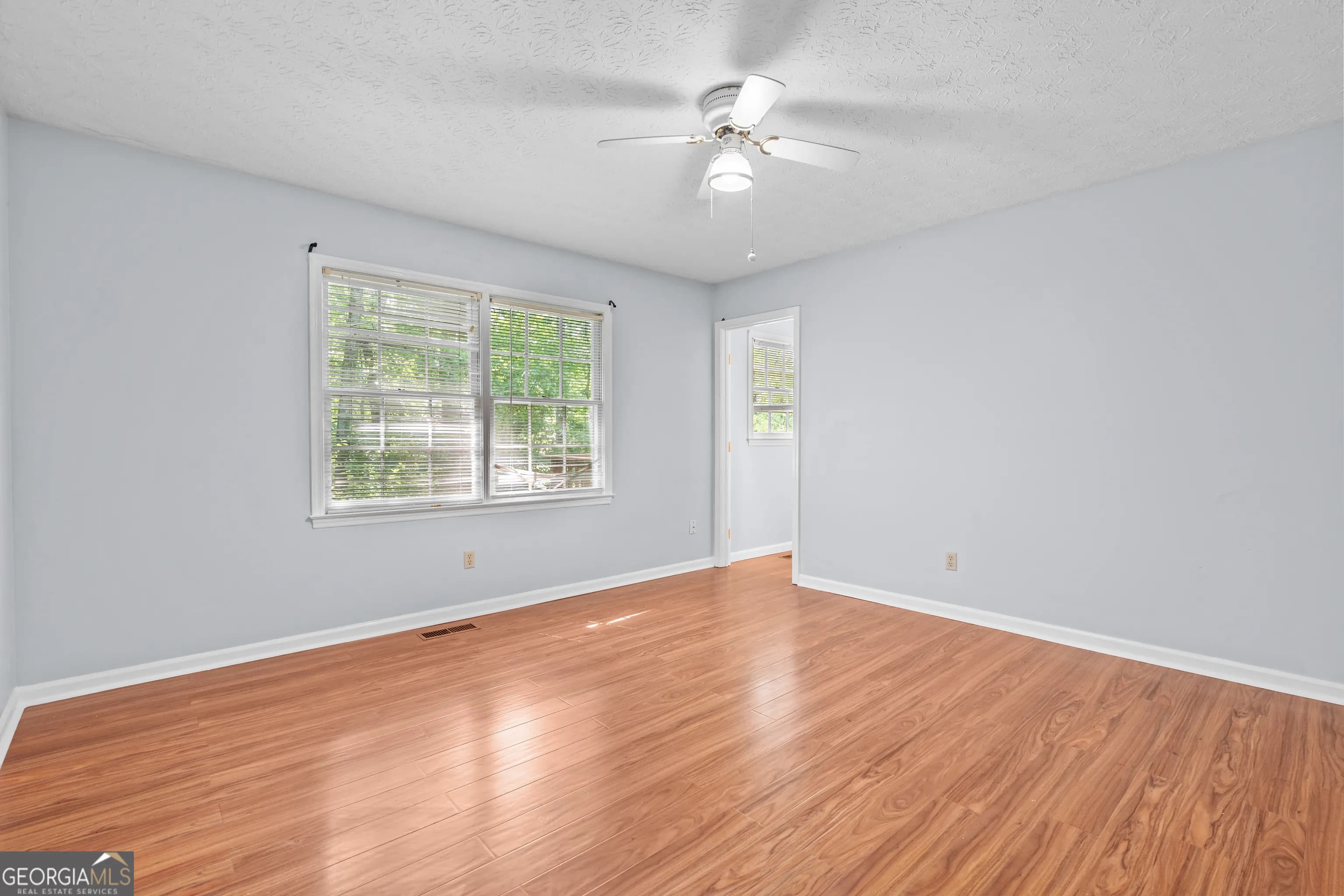 4055 Golfview Dr — photo 25 of 79