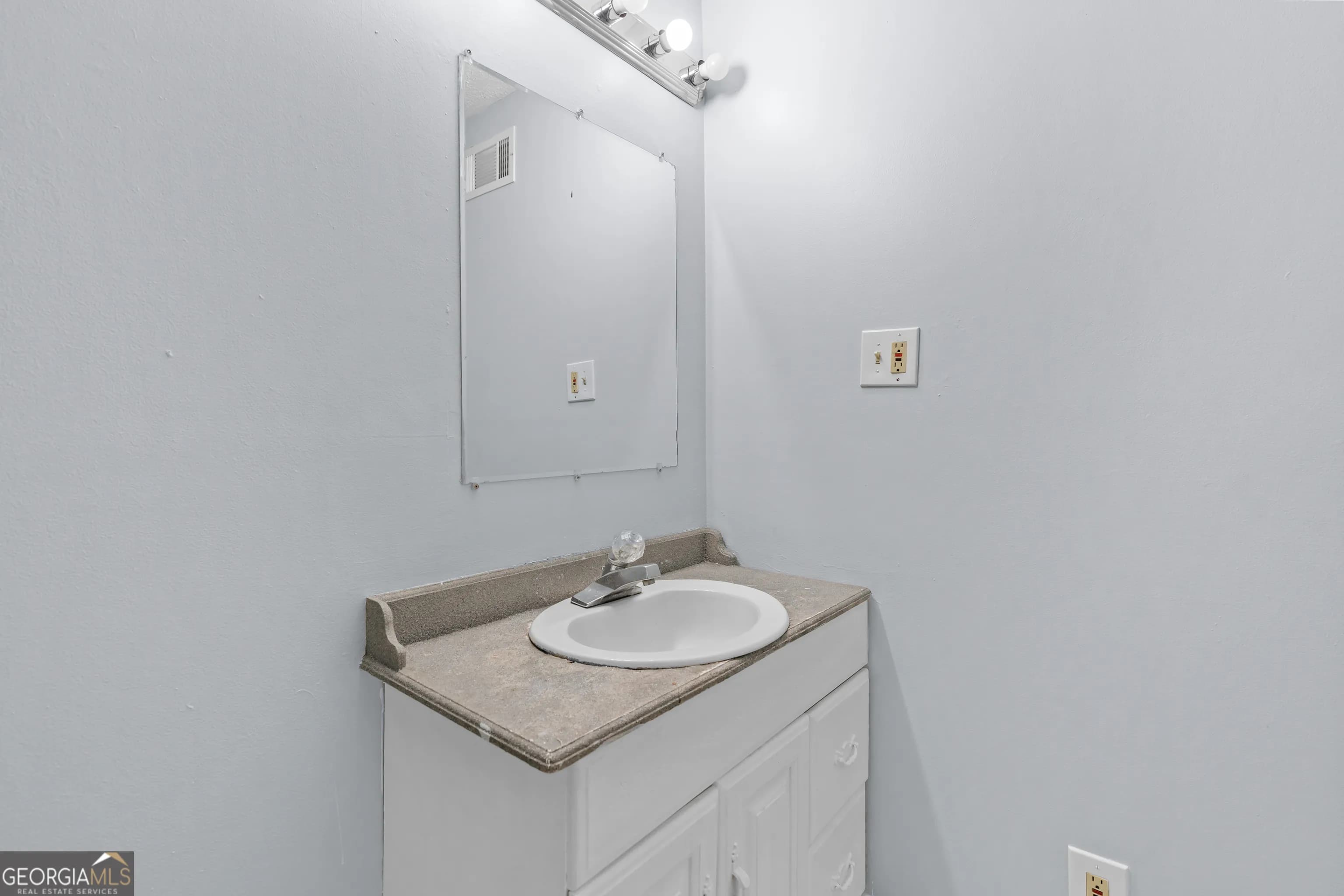 4055 Golfview Dr — photo 38 of 79