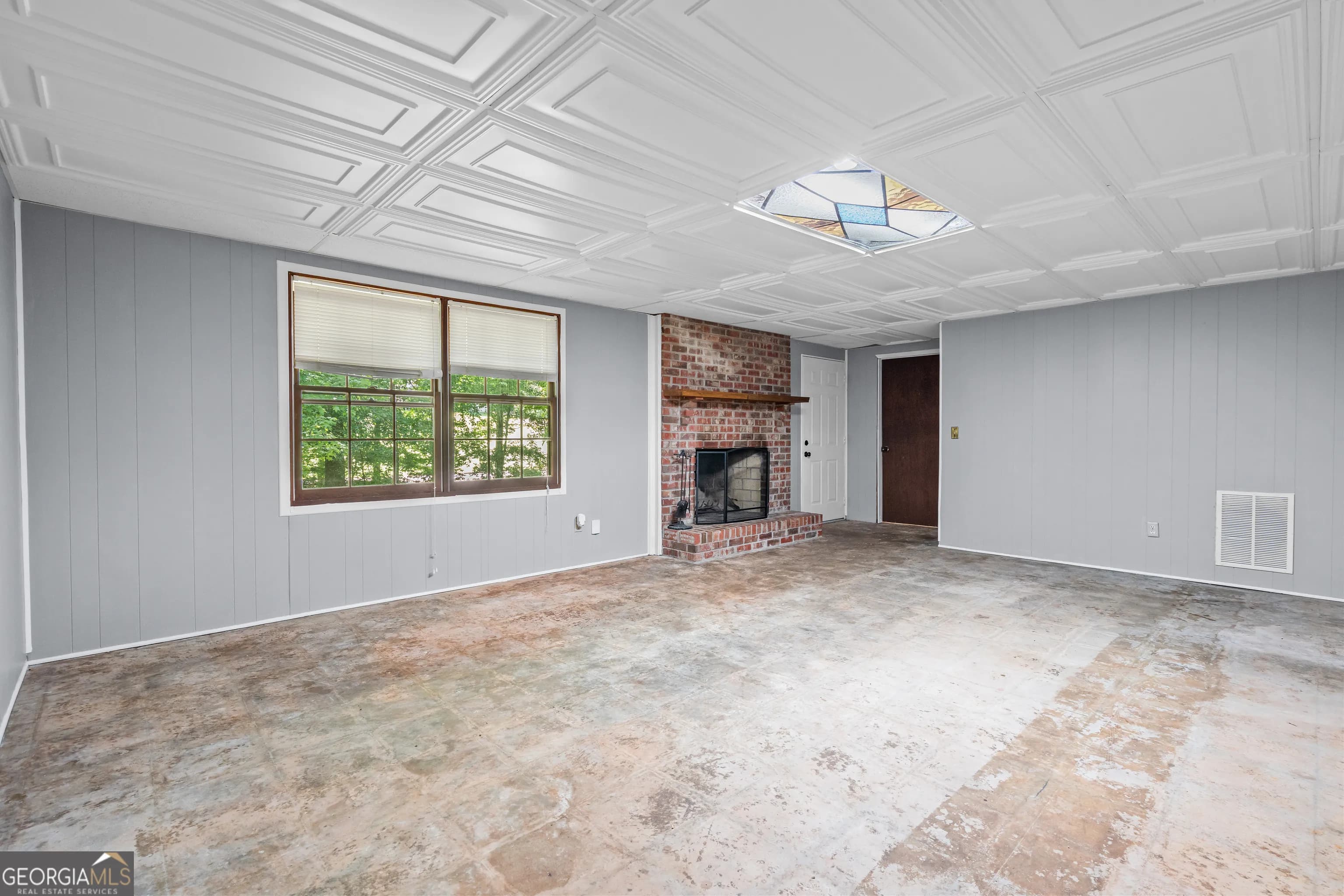 4055 Golfview Dr — photo 34 of 79