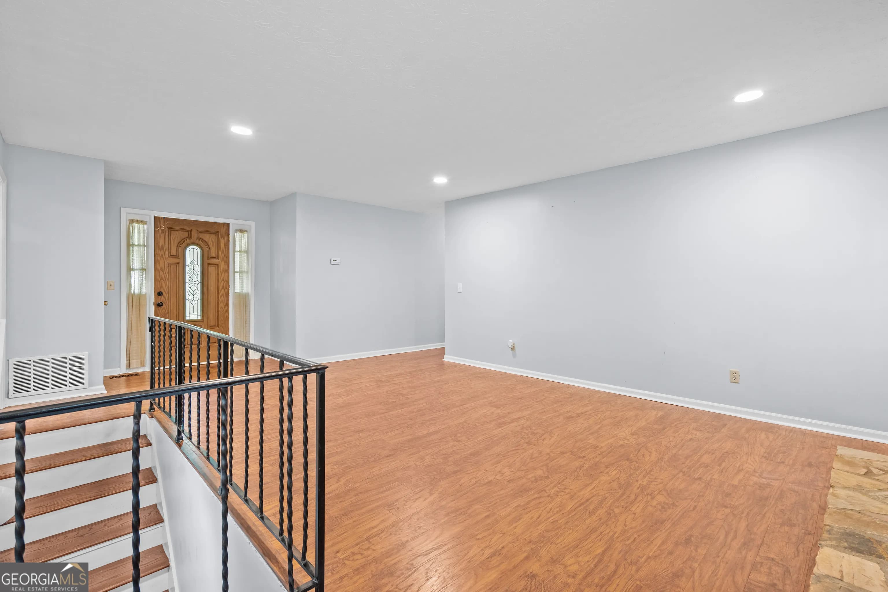 4055 Golfview Dr — photo 17 of 79
