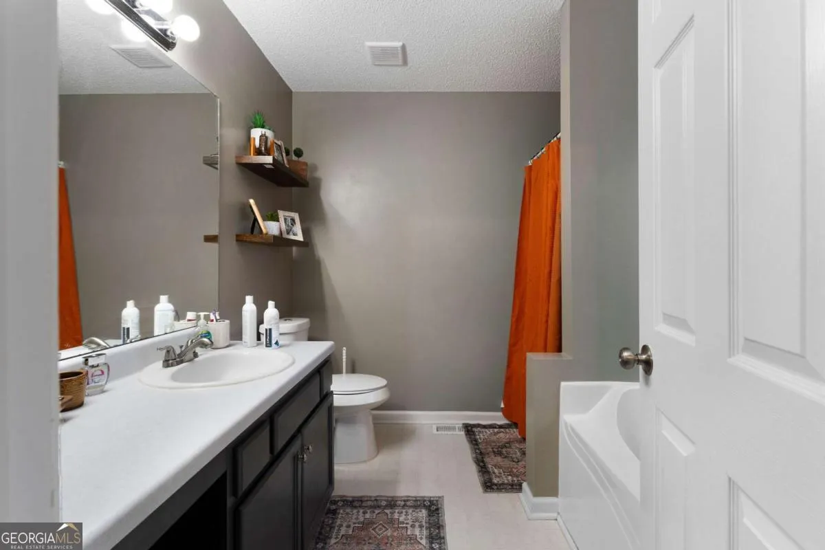 131 Benjamin Dr — photo 8 of 44