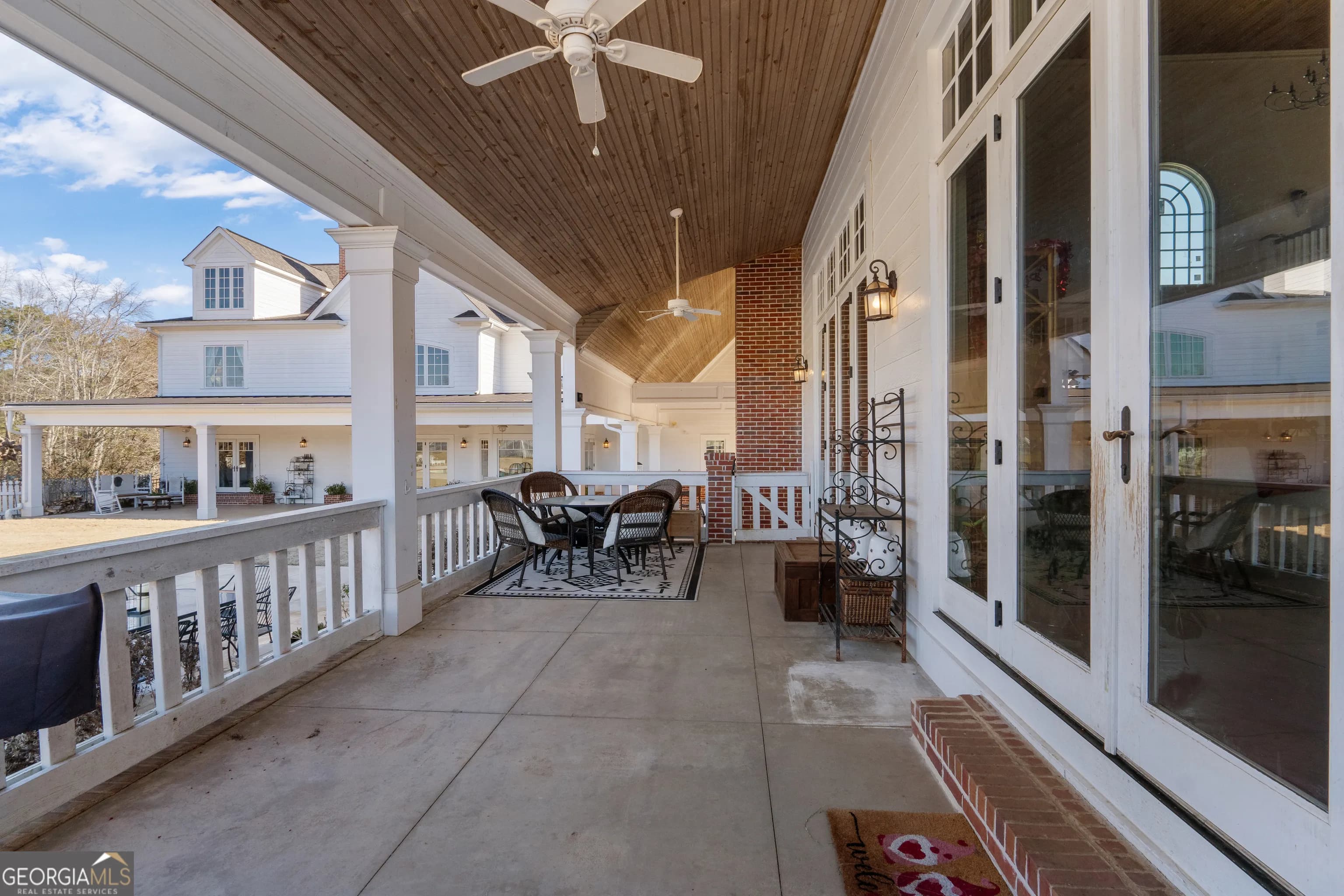 31 Duck Pond Rd — photo 17 of 136