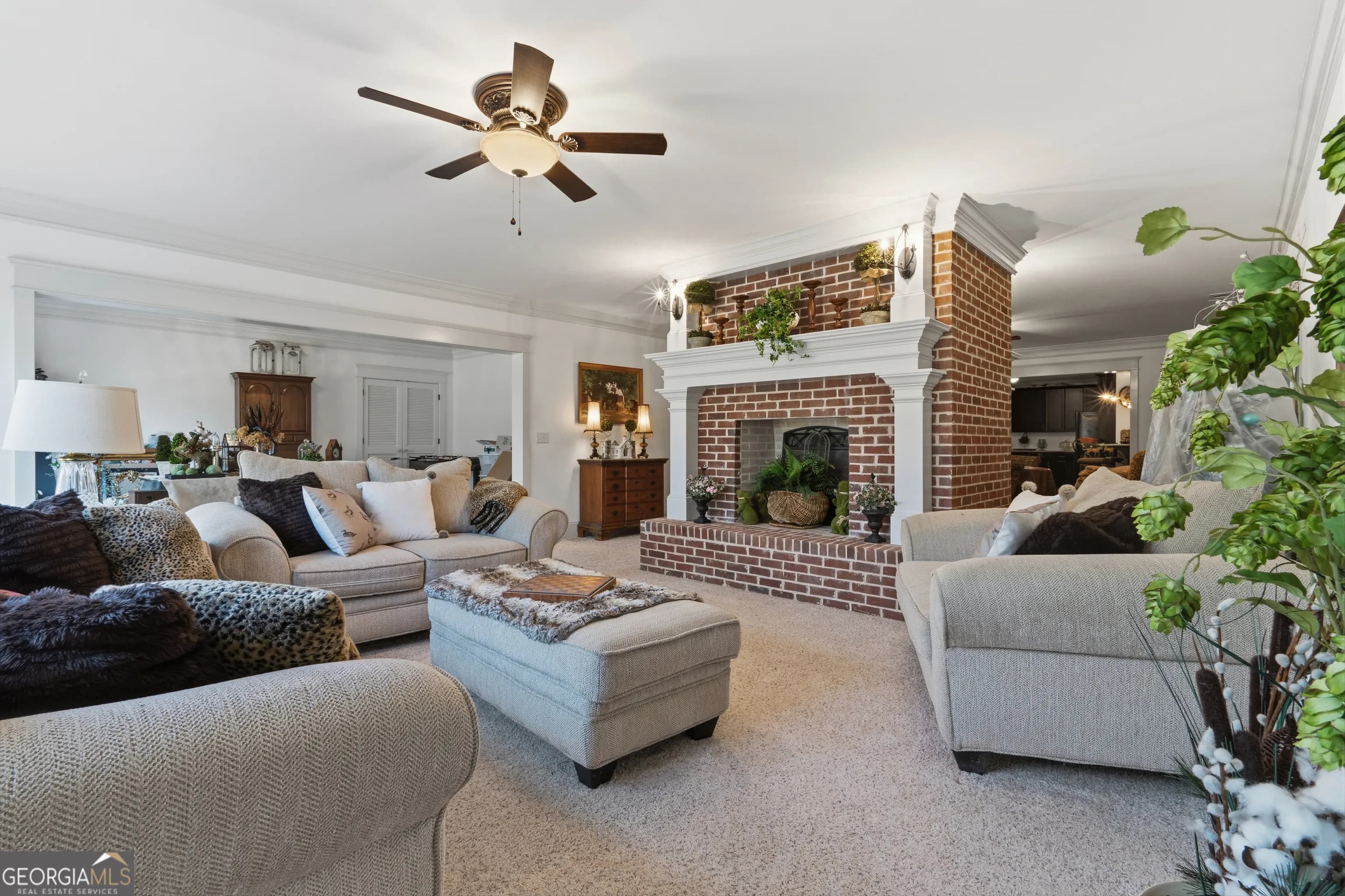 31 Duck Pond Rd — photo 4 of 136