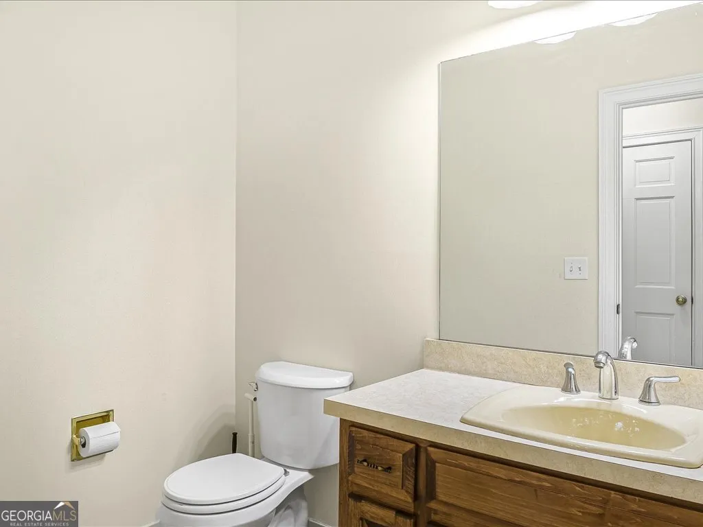 652 Mccready Dr — photo 8 of 52