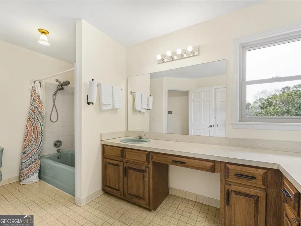 652 Mccready Dr — photo 21 of 52