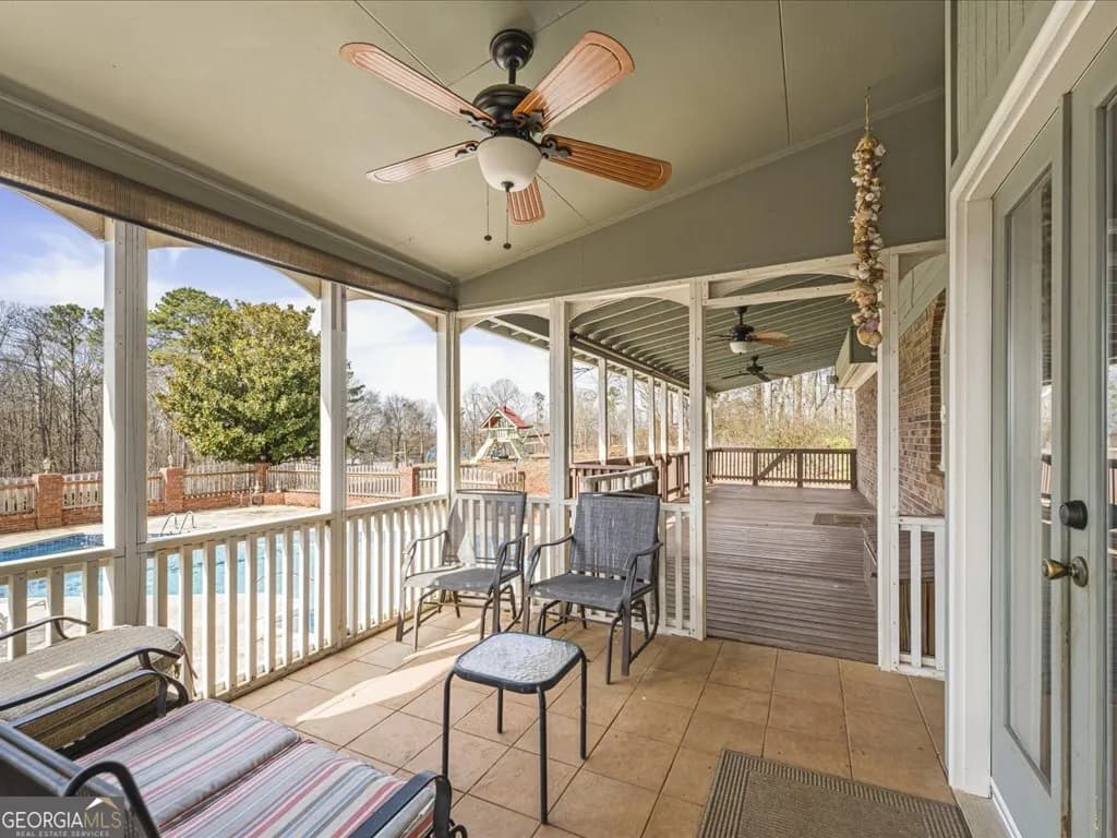 652 Mccready Dr — photo 27 of 52