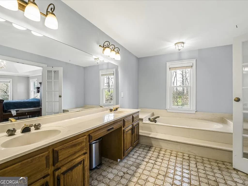 652 Mccready Dr — photo 12 of 52