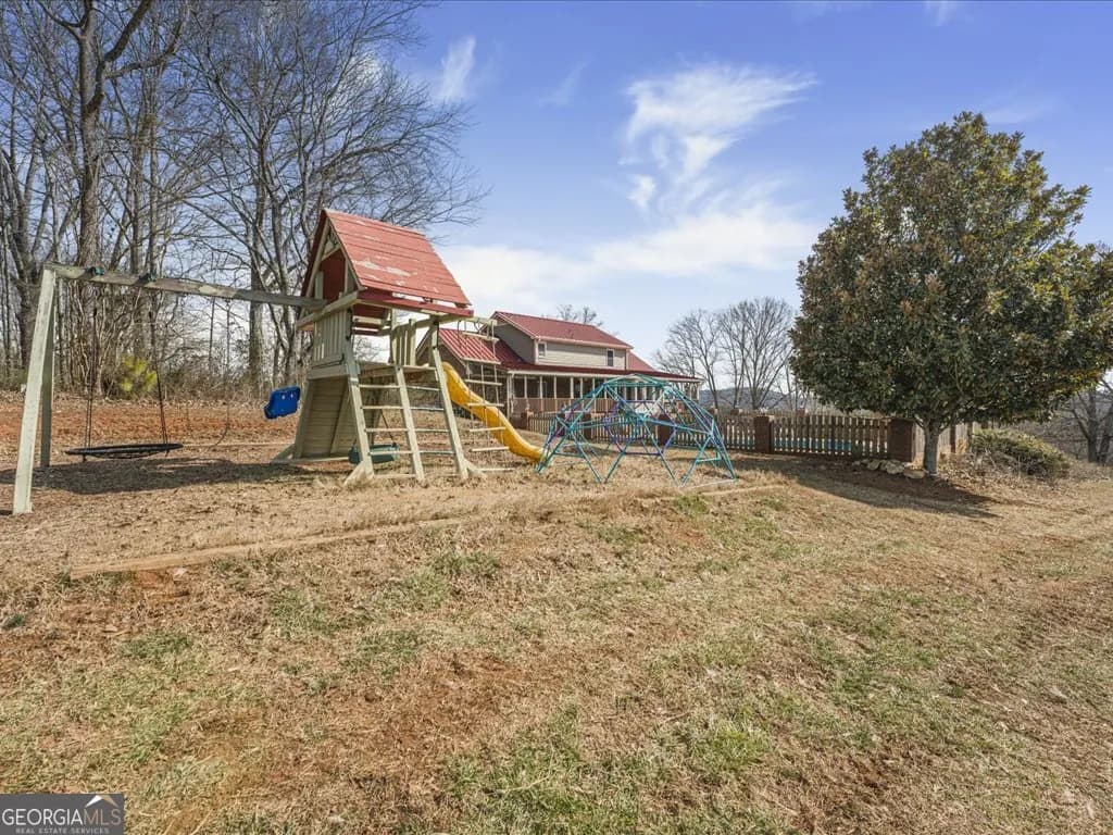 652 Mccready Dr — photo 32 of 52