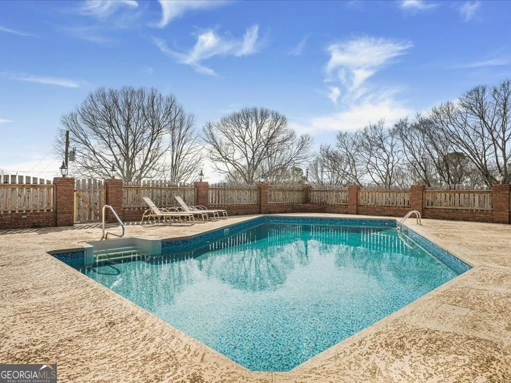 652 Mccready Dr — photo 29 of 52