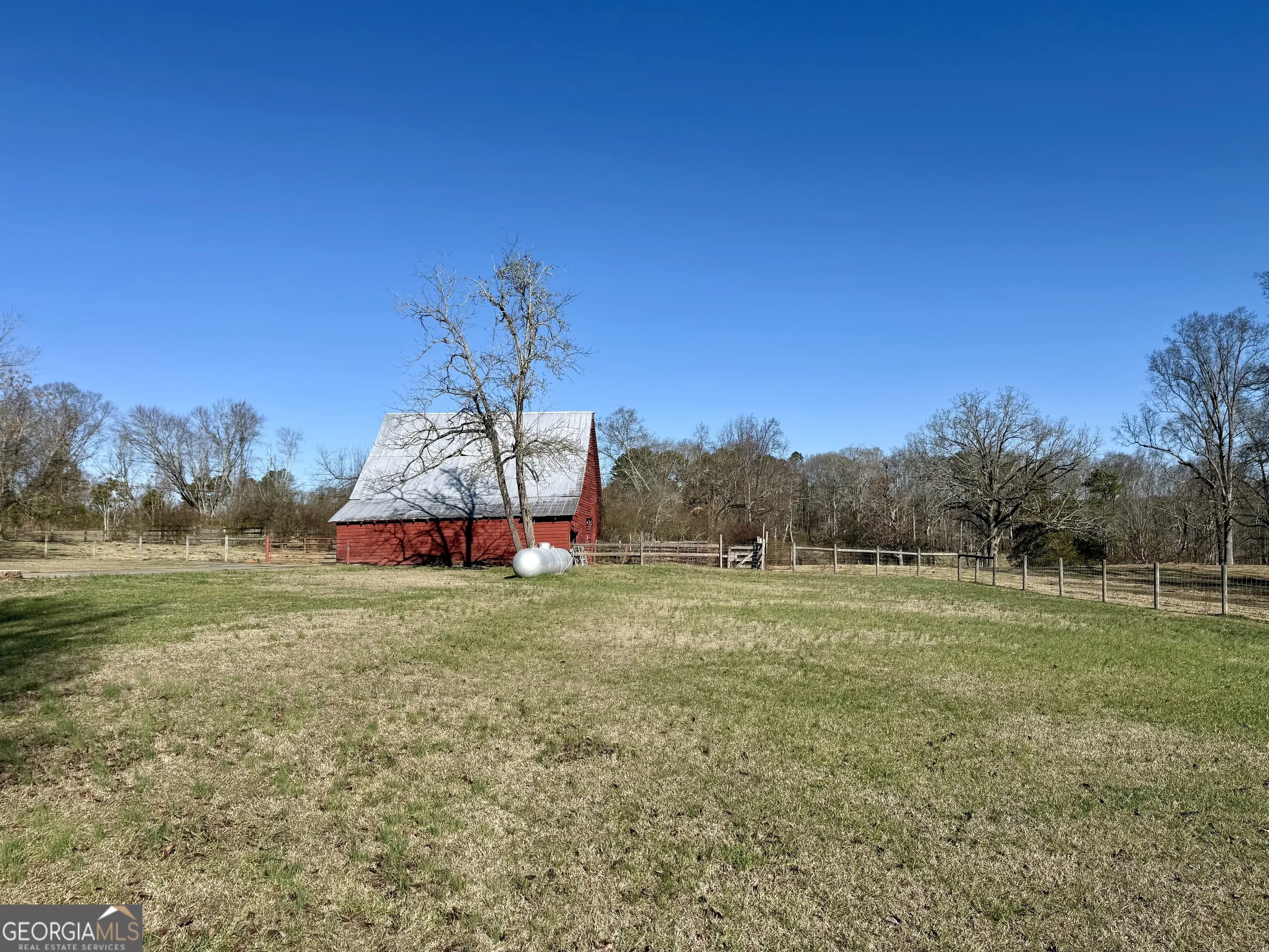 1121 Kansas-jake Road — photo 4 of 37