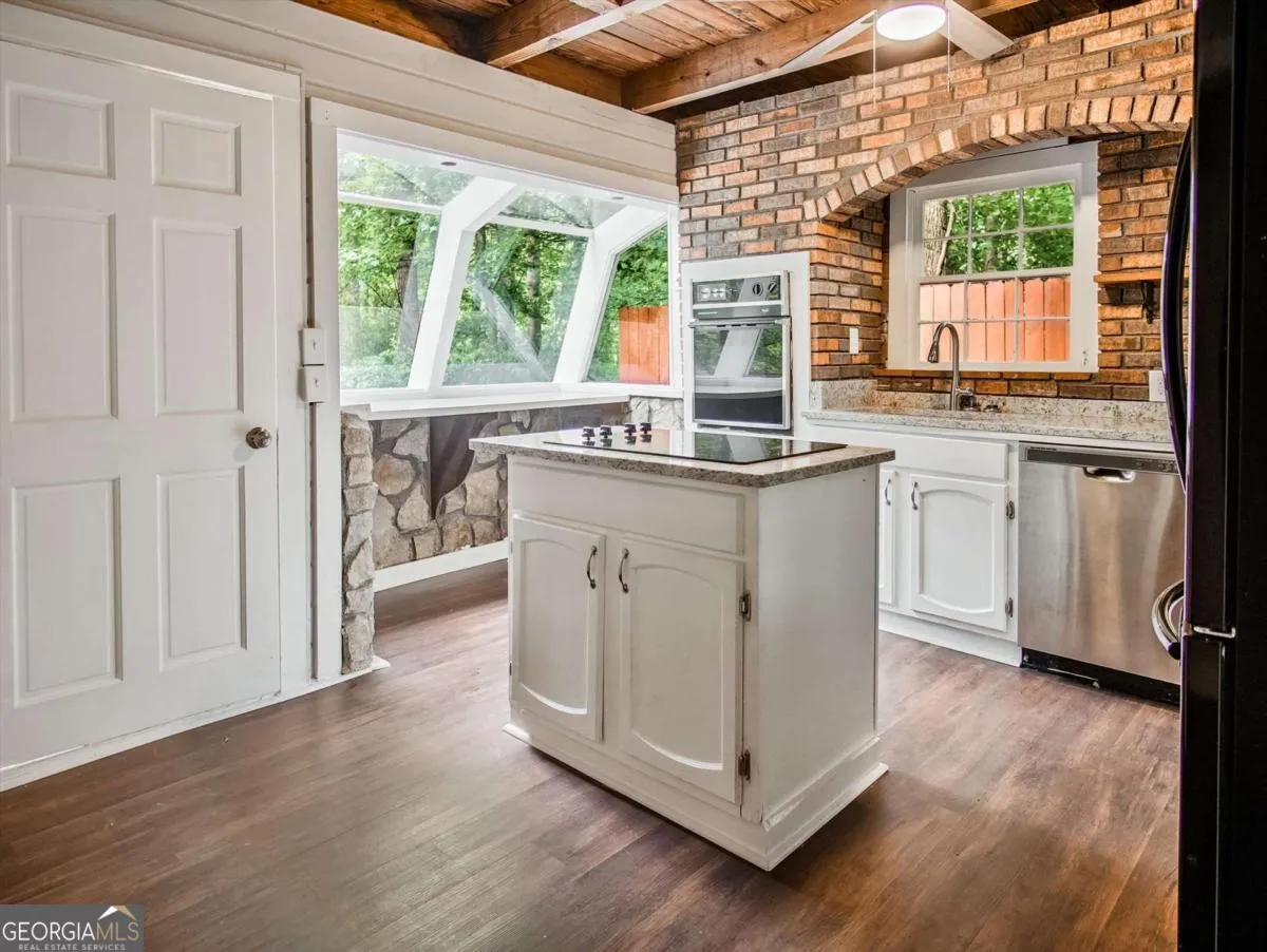 5642 Dorsett Shoals Rd — photo 5 of 30