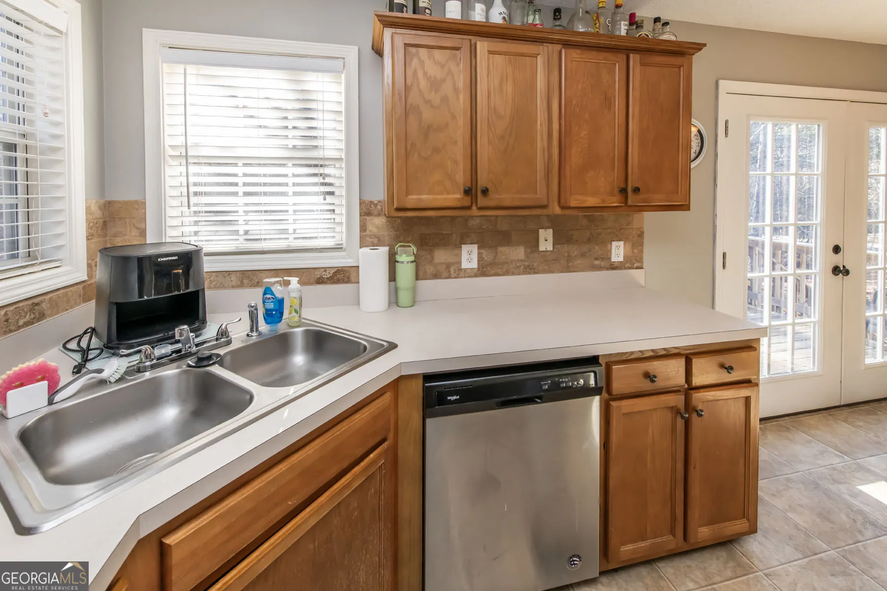 101 Robindale Ln — photo 10 of 32