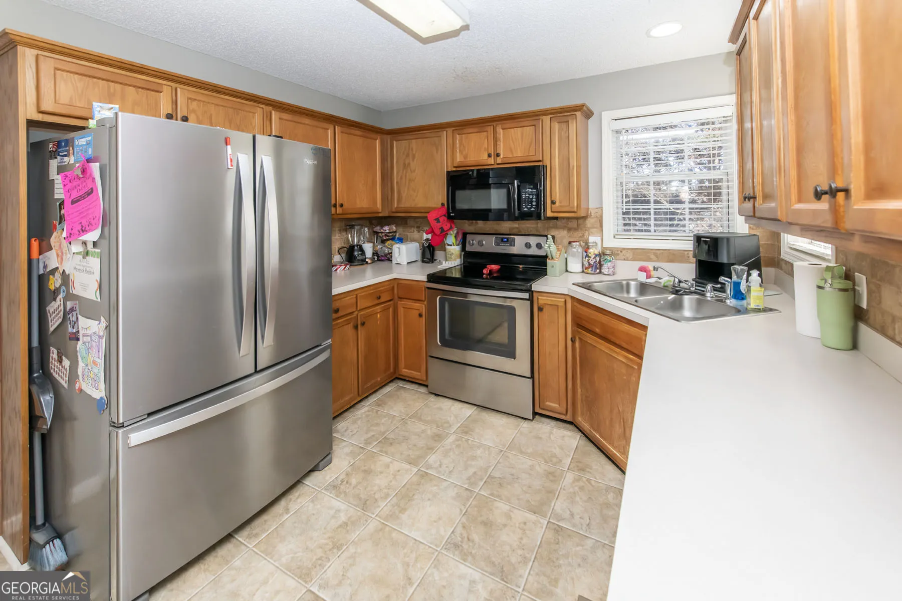 101 Robindale Ln — photo 8 of 32
