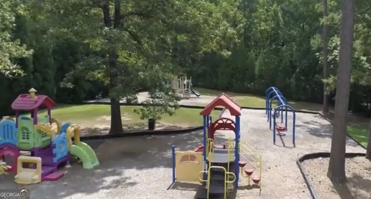 6034 Belle Meade Ct — photo 11 of 16