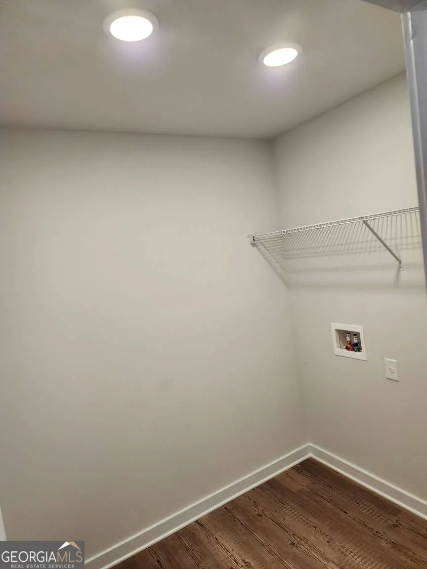 7264 Deering Ct — photo 14 of 23