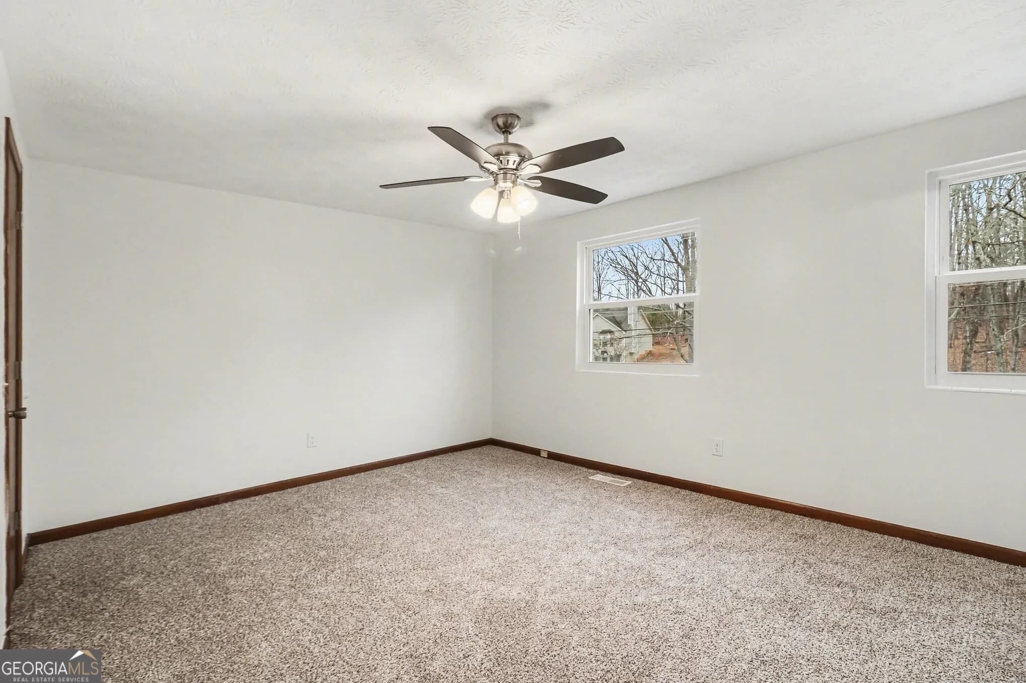 3864 Yeager Rd — photo 7 of 28