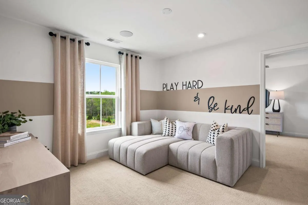 408 Beacon Way — photo 4 of 22