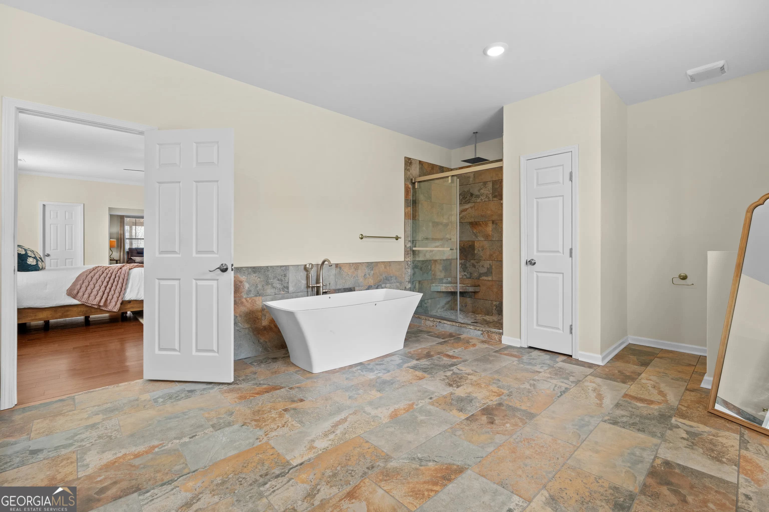 733 Cherry Rd — photo 12 of 67