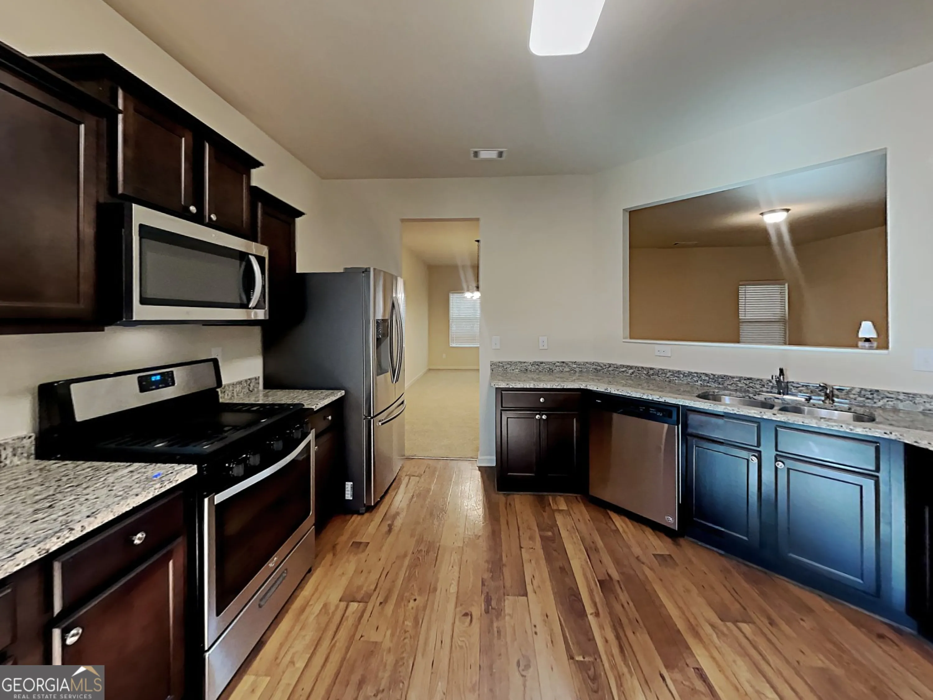 557 Scotland Dr — photo 21 of 29