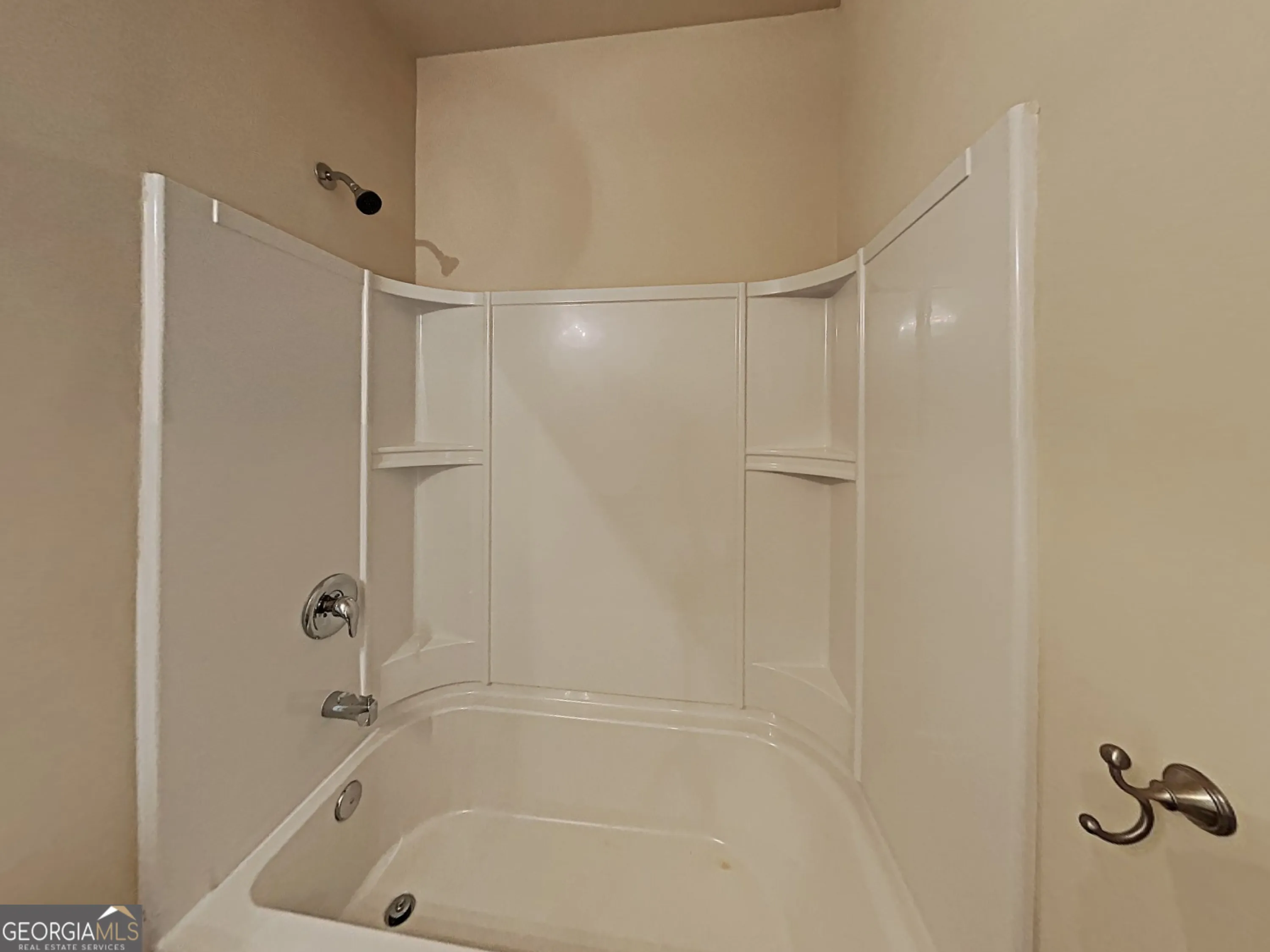 557 Scotland Dr — photo 12 of 29