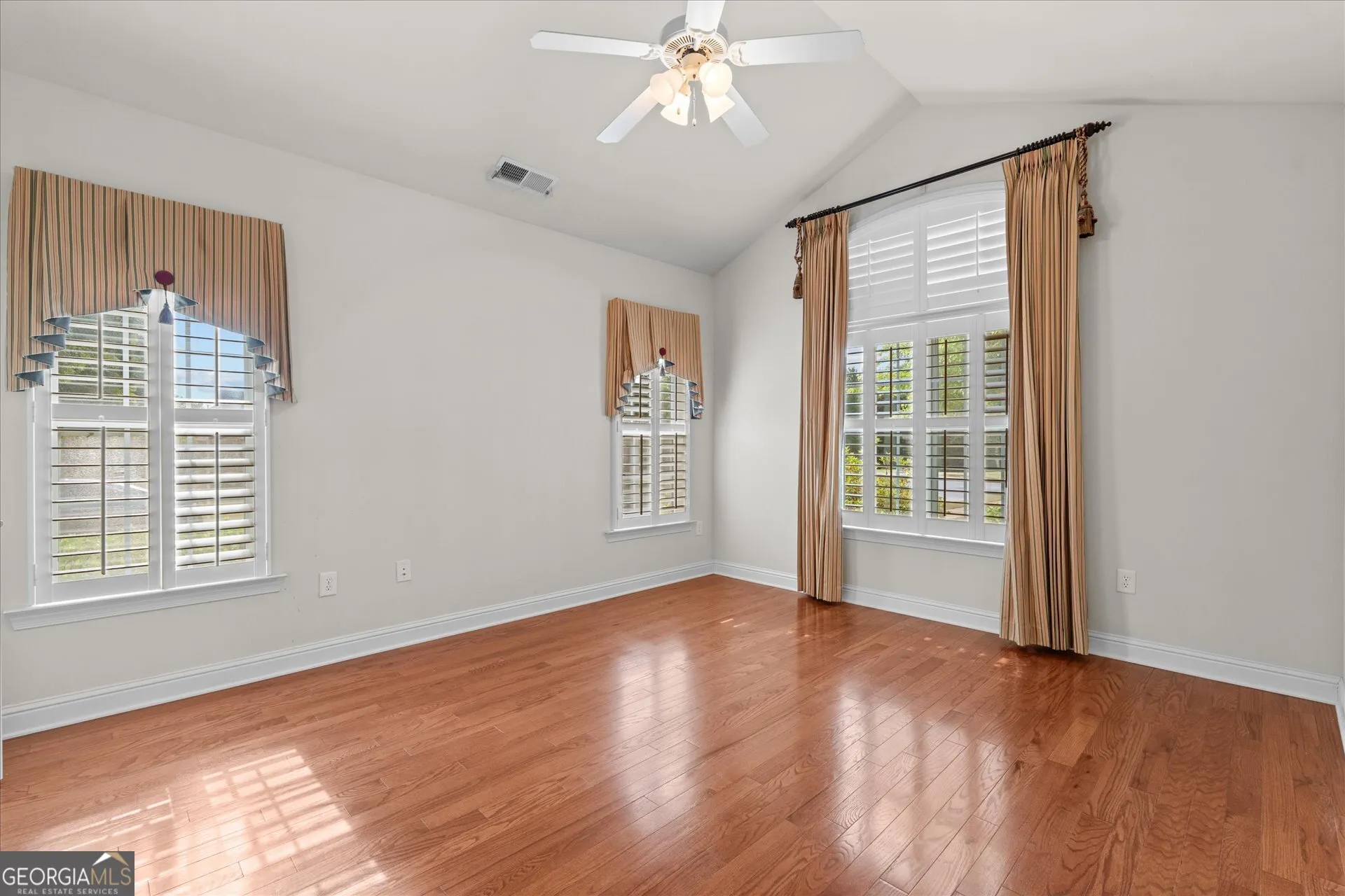 1001 Haven Cir — photo 19 of 41