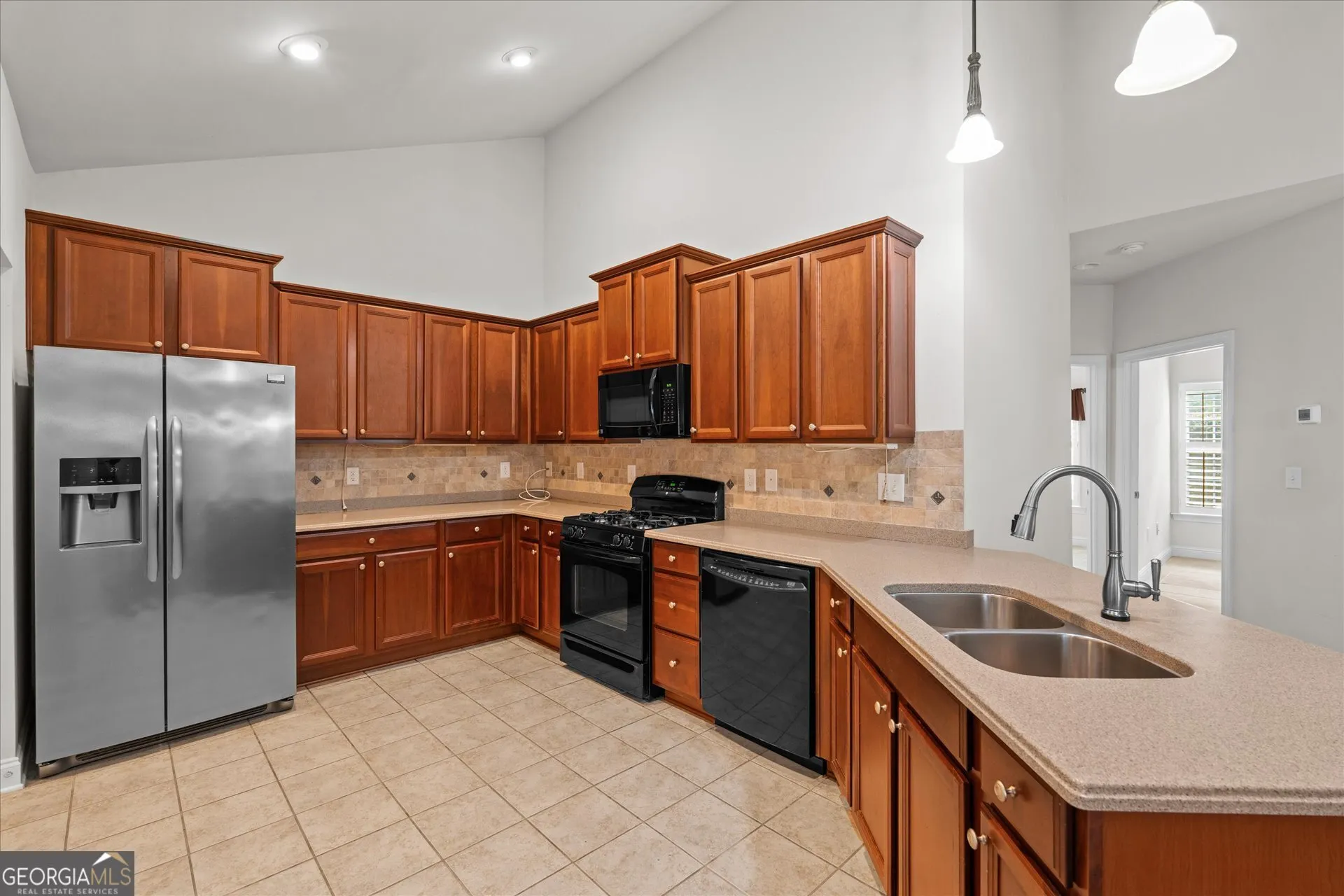 1001 Haven Cir — photo 14 of 41