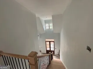 5585 Yorkshire Ct — photo 6 of 22