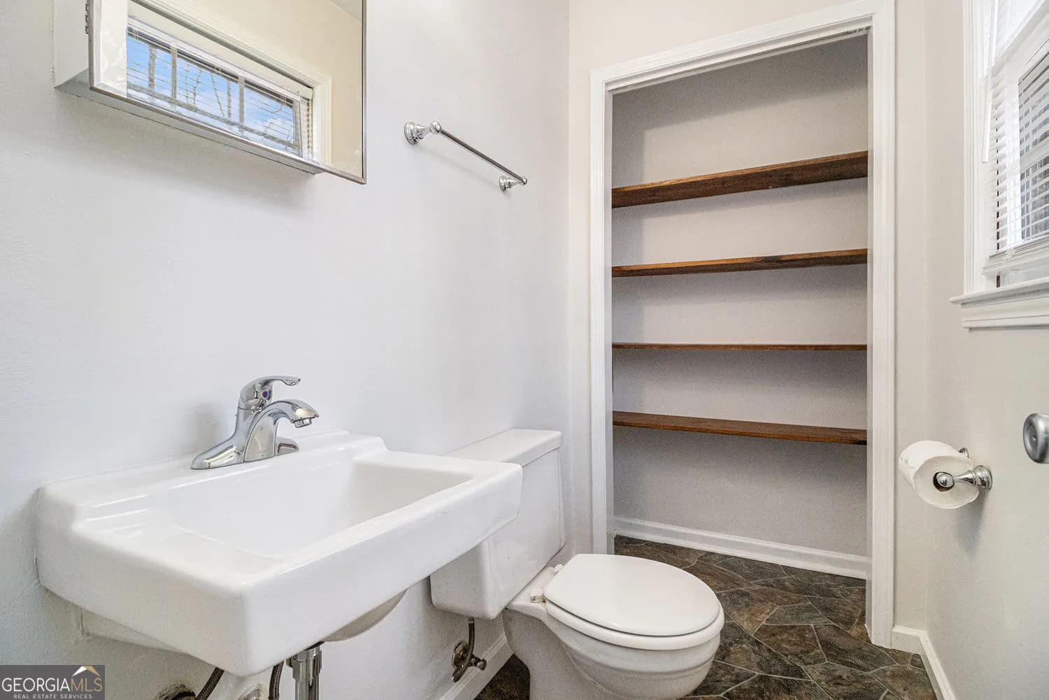 1436 Heritage Ct — photo 8 of 35