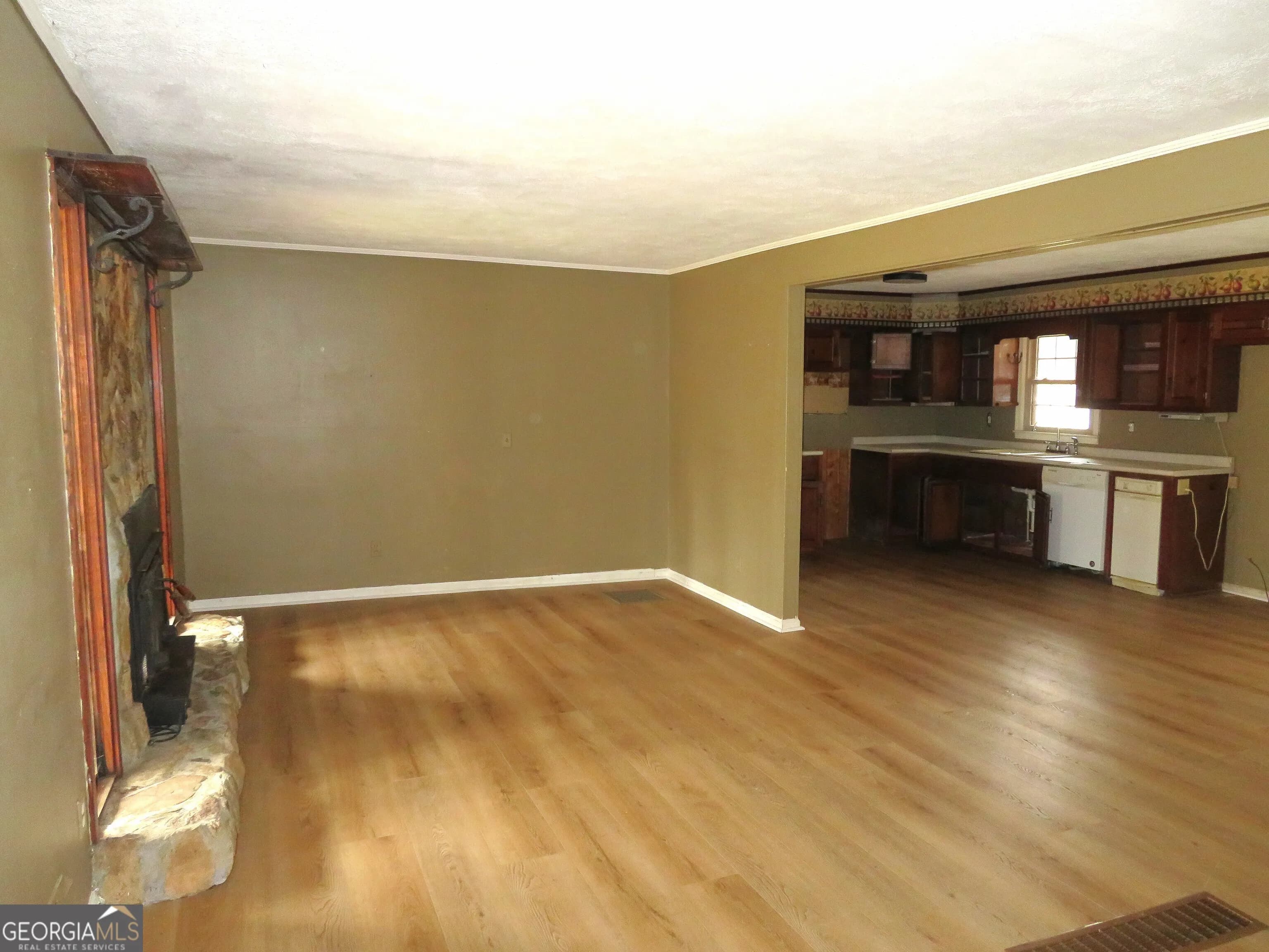 1050 Waddell St — photo 23 of 27