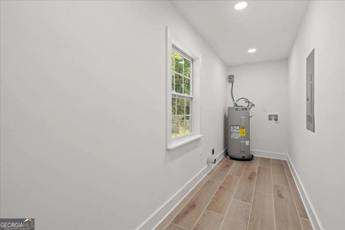 317 Bledsoe St — photo 12 of 35