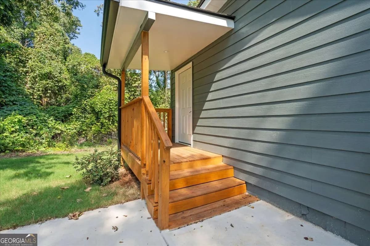 317 Bledsoe St — photo 3 of 35