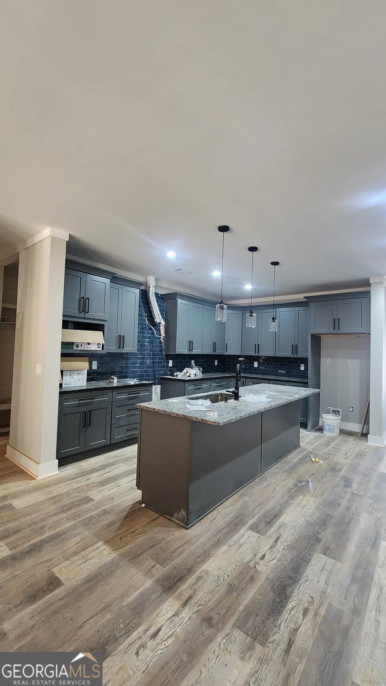 10041 Lakeview Pkwy — photo 44 of 48