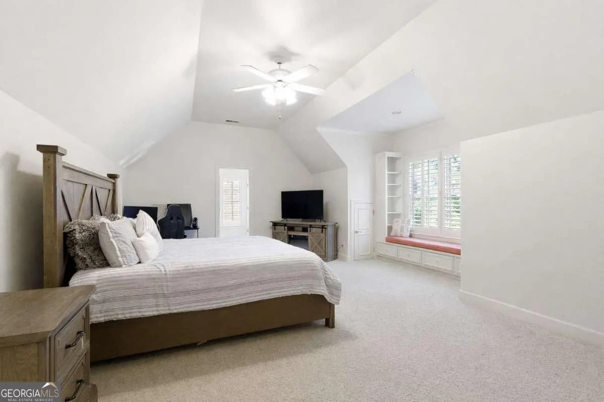 6335 Howell Cobb Ct — photo 16 of 47