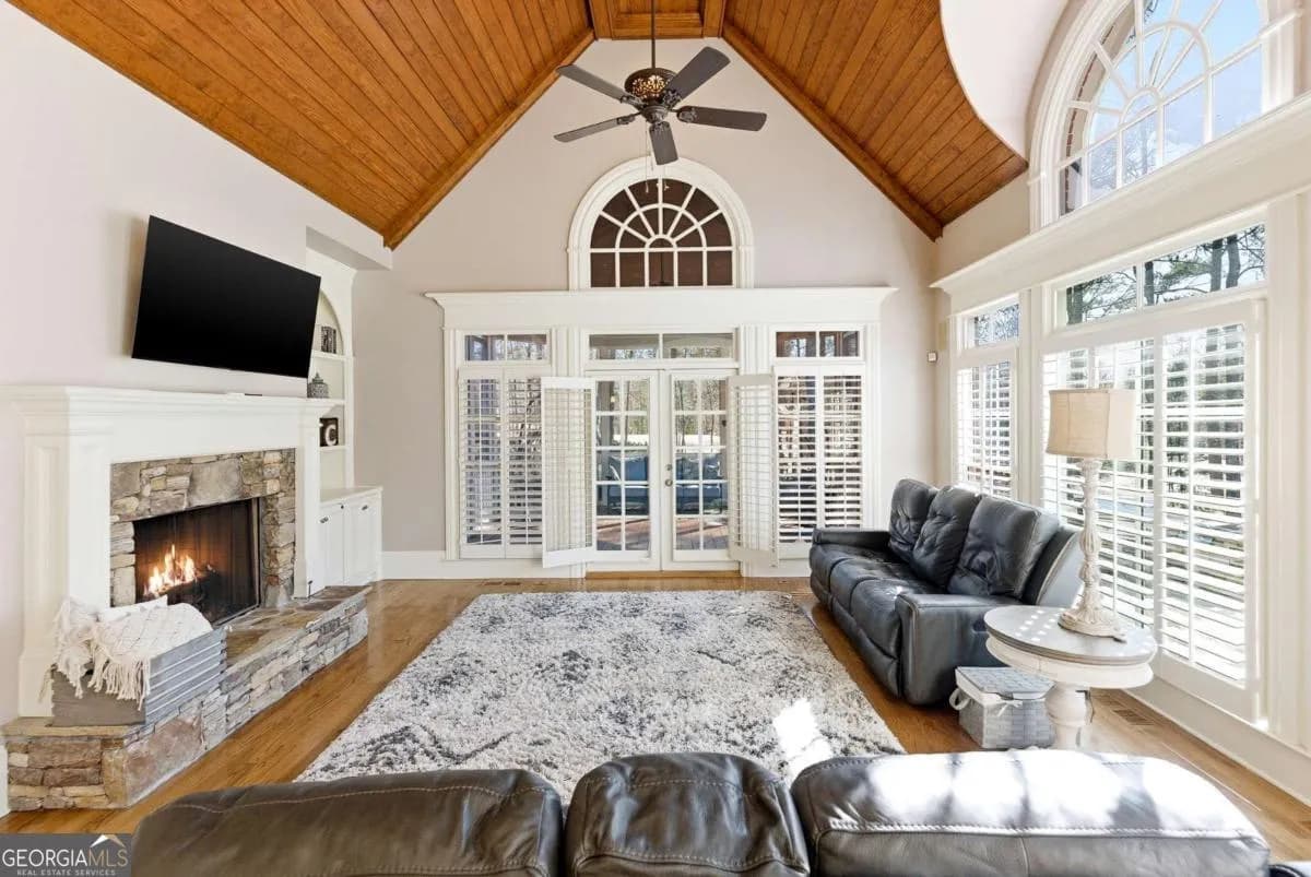 6335 Howell Cobb Ct — photo 8 of 47