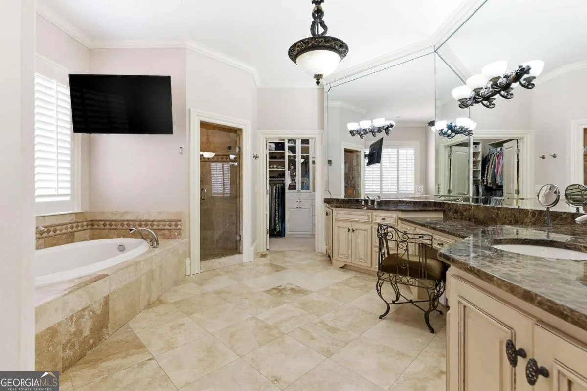 6335 Howell Cobb Ct — photo 14 of 47