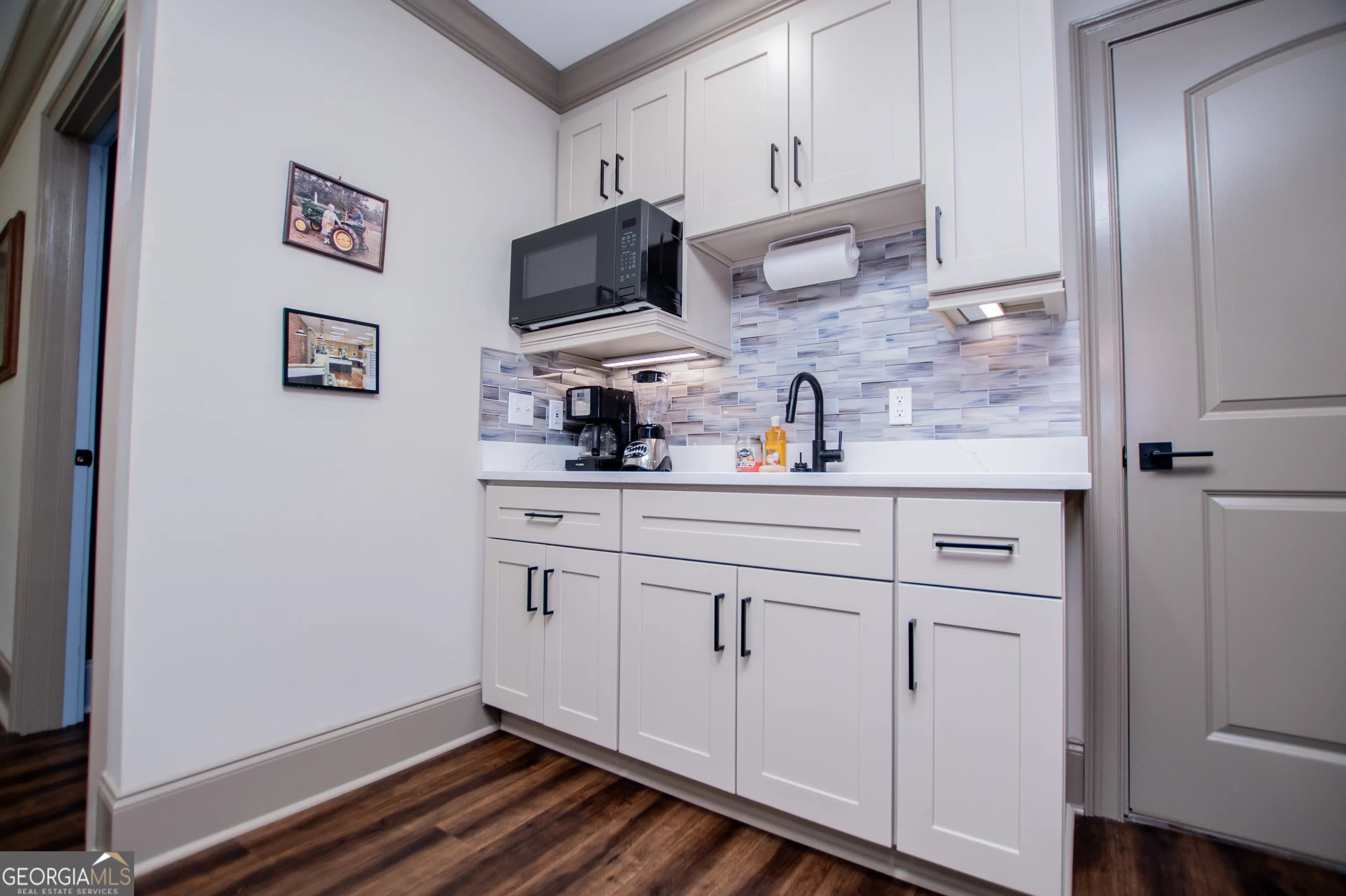 2070 Lovvorn Rd — photo 4 of 101