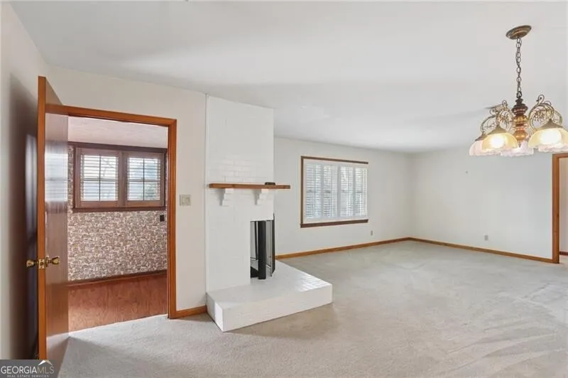 277 Oak St — photo 34 of 35