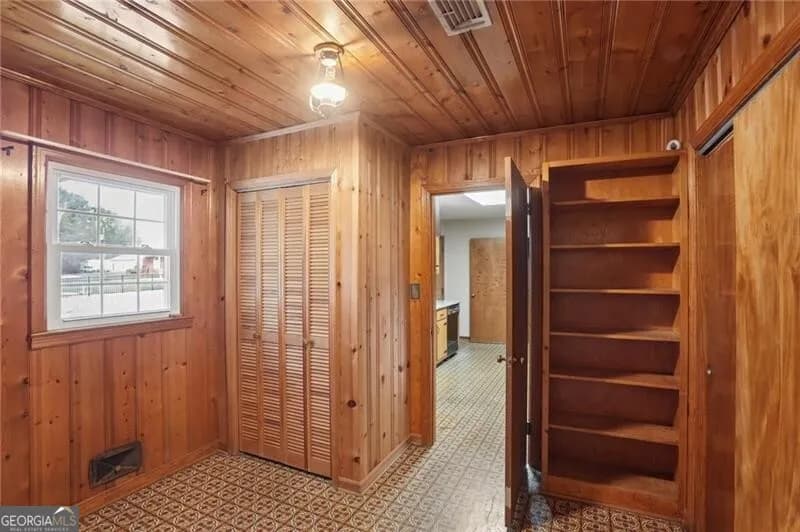 277 Oak St — photo 9 of 35