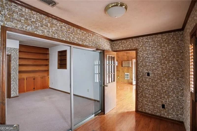 277 Oak St — photo 4 of 35