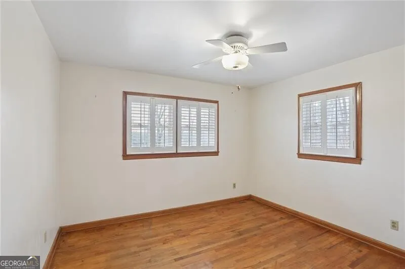 277 Oak St — photo 15 of 35