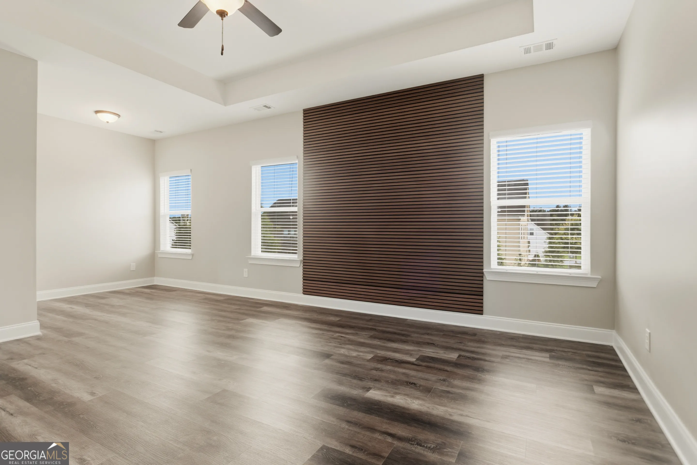 44 Ashbury Cir — photo 14 of 54
