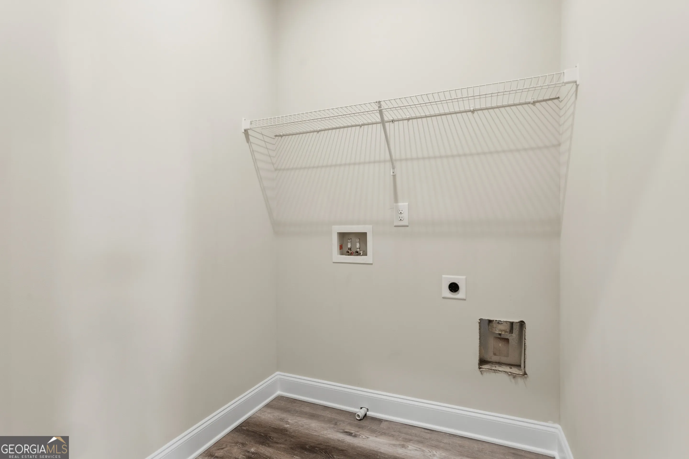 44 Ashbury Cir — photo 37 of 54