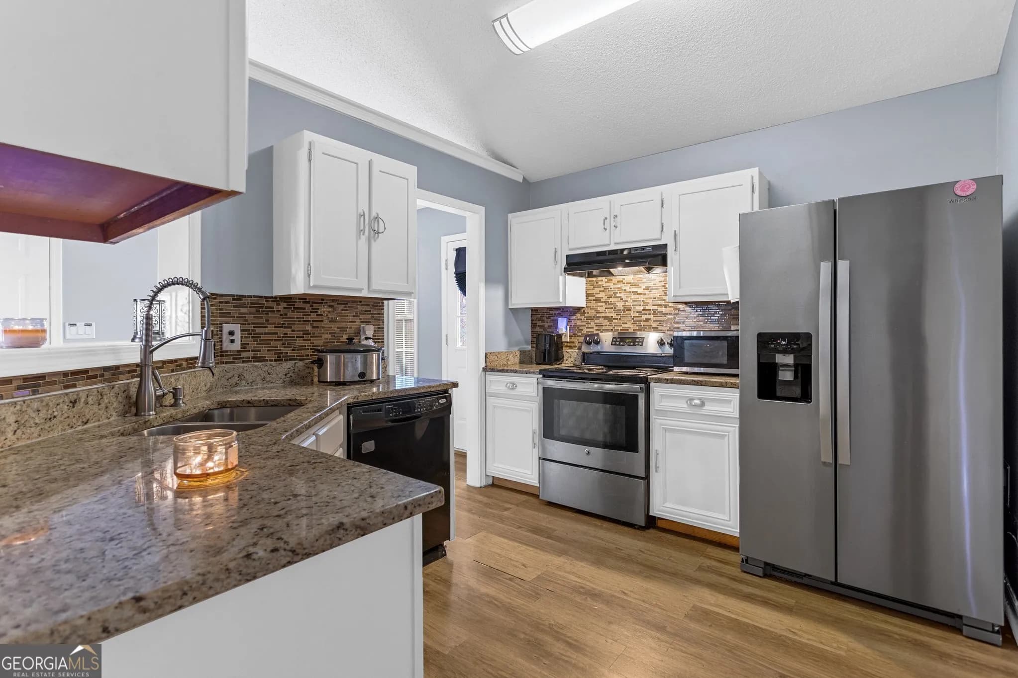 466 Southern Trace Dr — photo 4 of 9