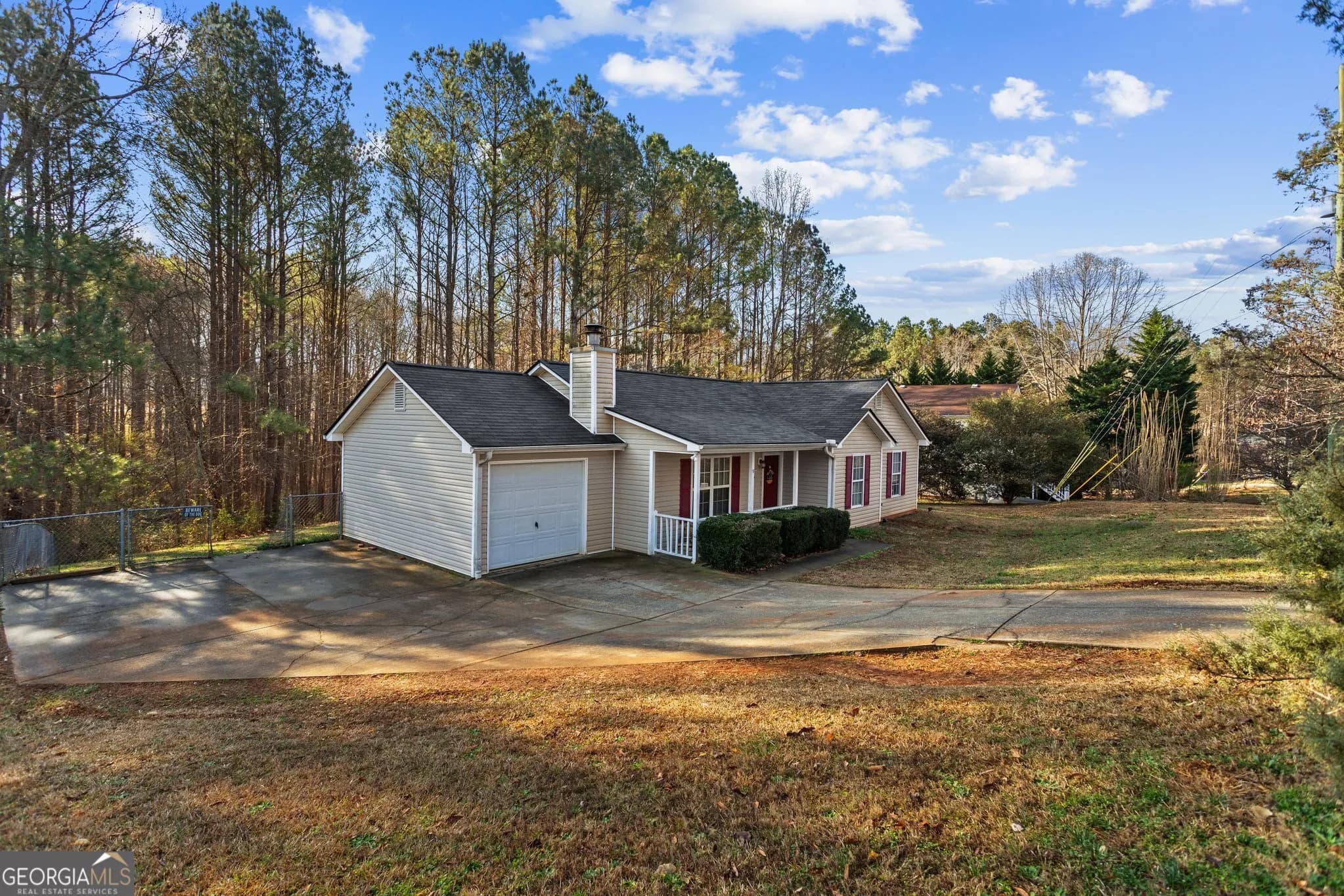 466 Southern Trace Dr — photo 2 of 9