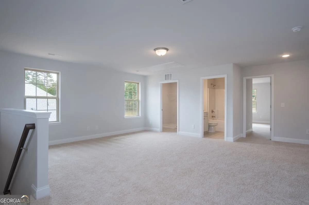 5005 Fairview Cir — photo 11 of 26